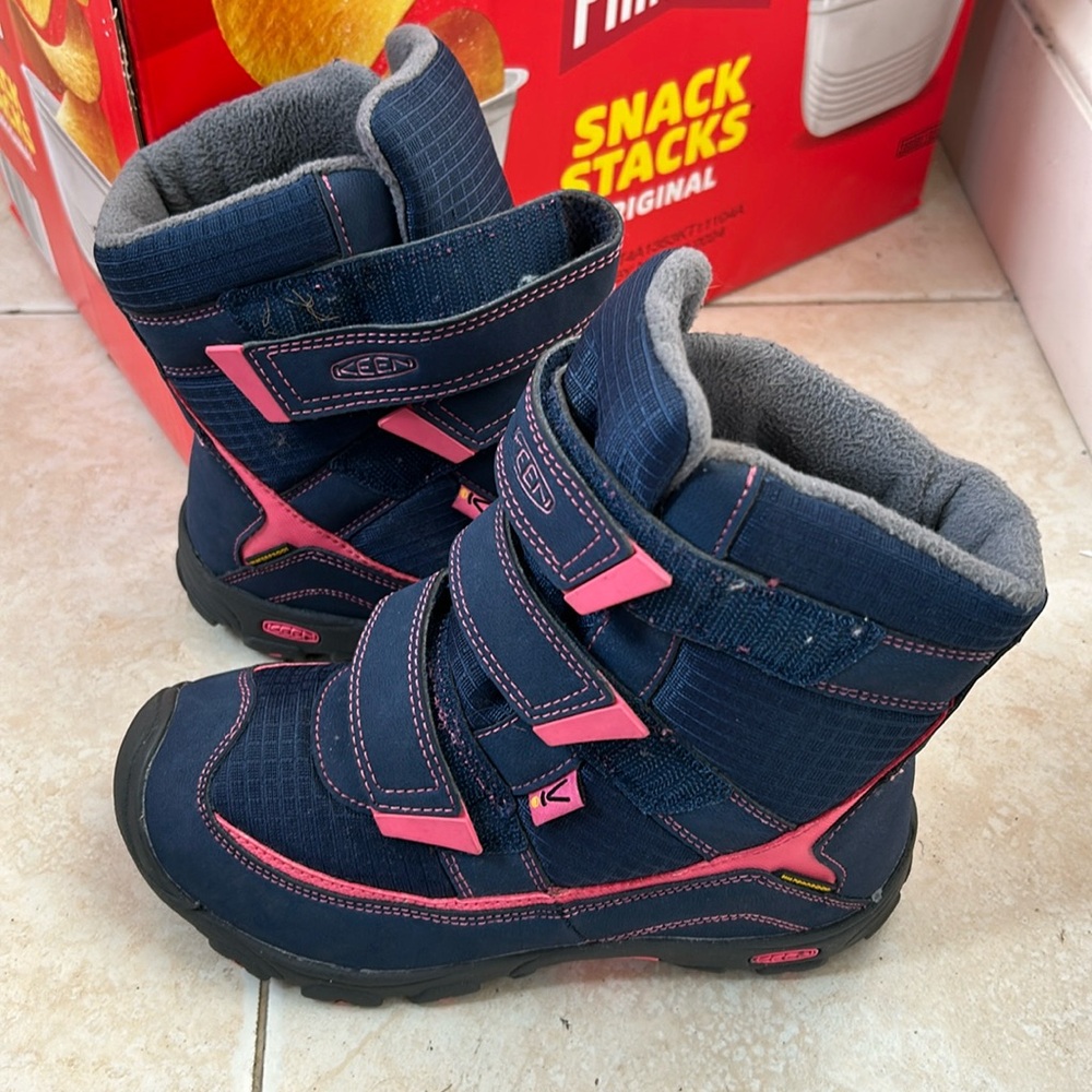 Keen snow boots waterproof